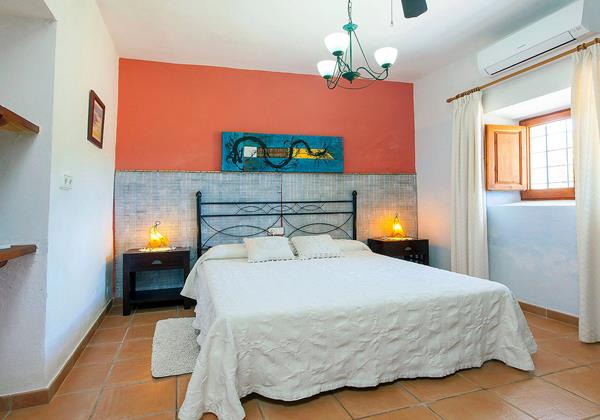 Cana Marina Ibiza 35 Bedroom 3