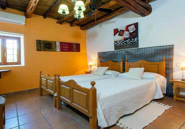 Cana Marina Ibiza 40 Bedroom 4