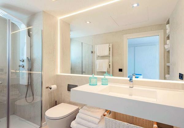 Villa Mercedes Simo 21 Bedroom 1 En Suite