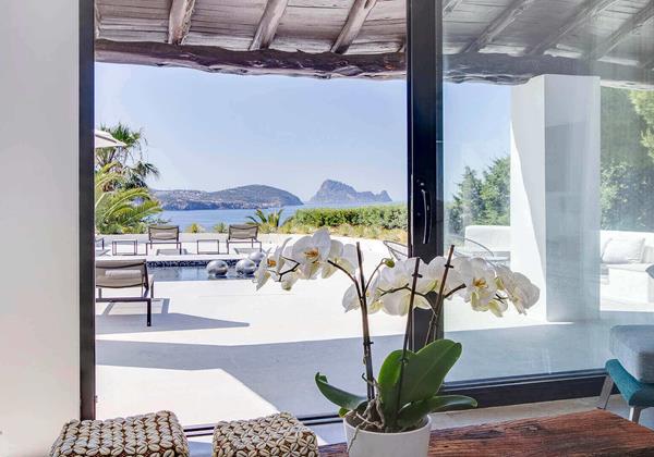 Villa Charlotte Ibiza 25 Cala Codolar