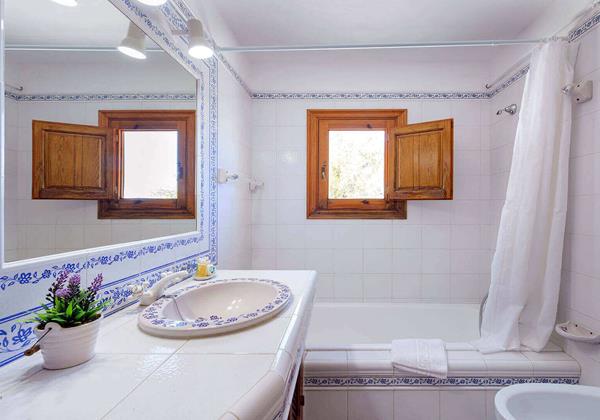 Villa Romero II Ibiza 44 Bathroom 3