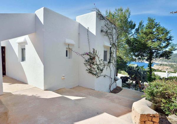 Villa Cala Salada Ibiza 8