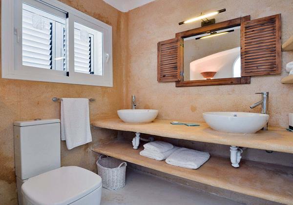 Villa Cala Salada Ibiza 42 Bedroom 3 En Suite