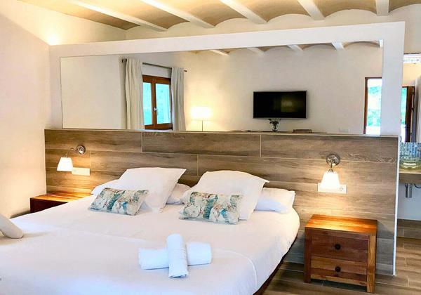 Villa Jade Ibiza 37 Bedroom 2