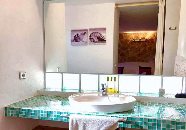 Villa Petunia Ibiza 29 Bedroom 1 En Suite