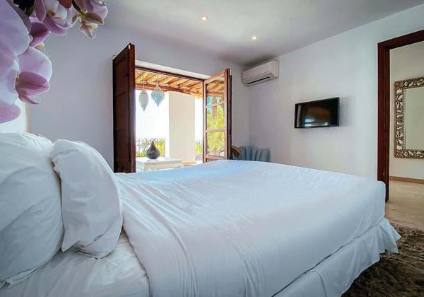 Villa El Secreto Ibiza 38 Bedroom 2 Terrace